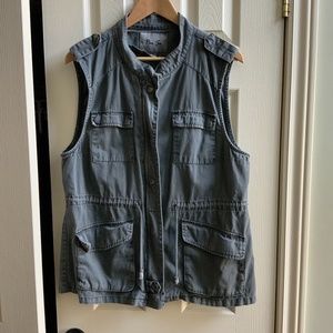 Ladies XL NWOT Sleeveless  Vest